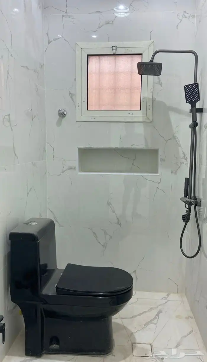 للابيع دور في الضاحيه في حي العاشر خلف مستشفى الالماني 14