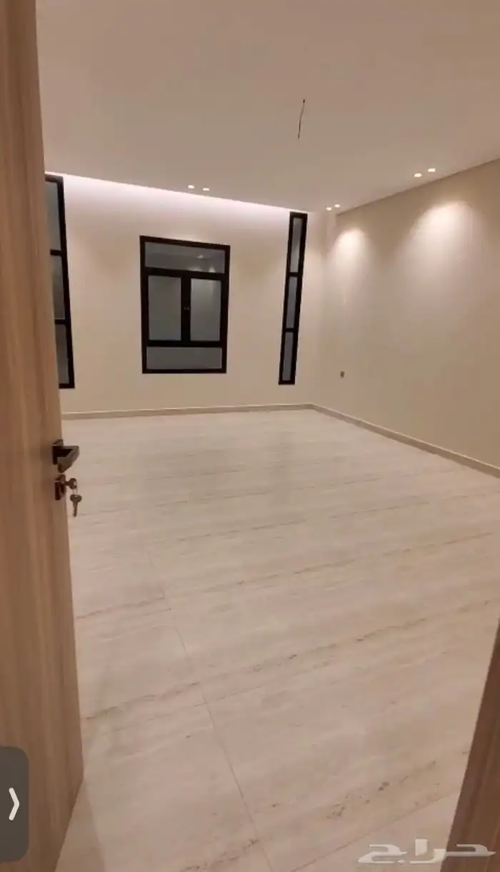 شقه للايجار حي الزهراء 233 م 7