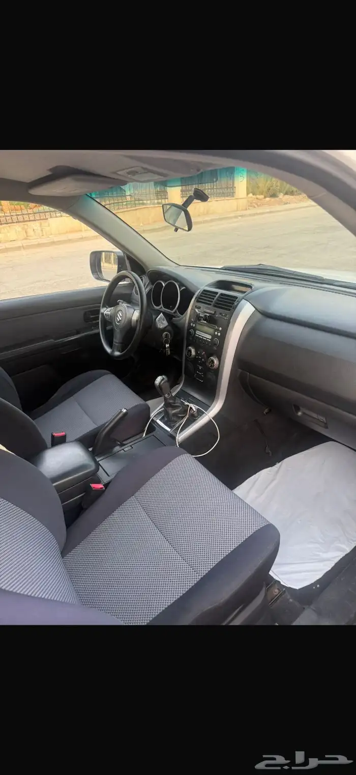 جيب قراند فيتارا 2006 مخزن 180 باب واحد ( نادر ) 2