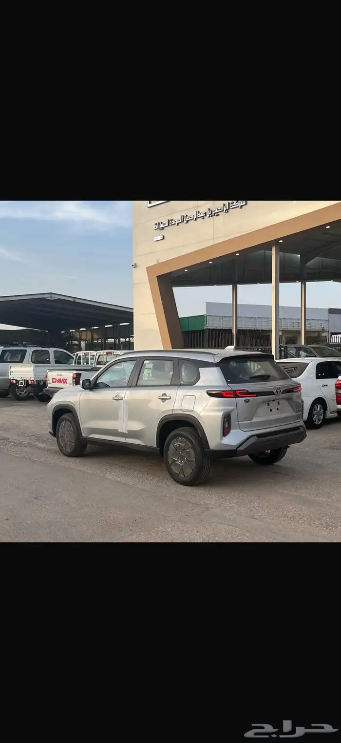 متوفر تويوتا اوربان 2026 4
