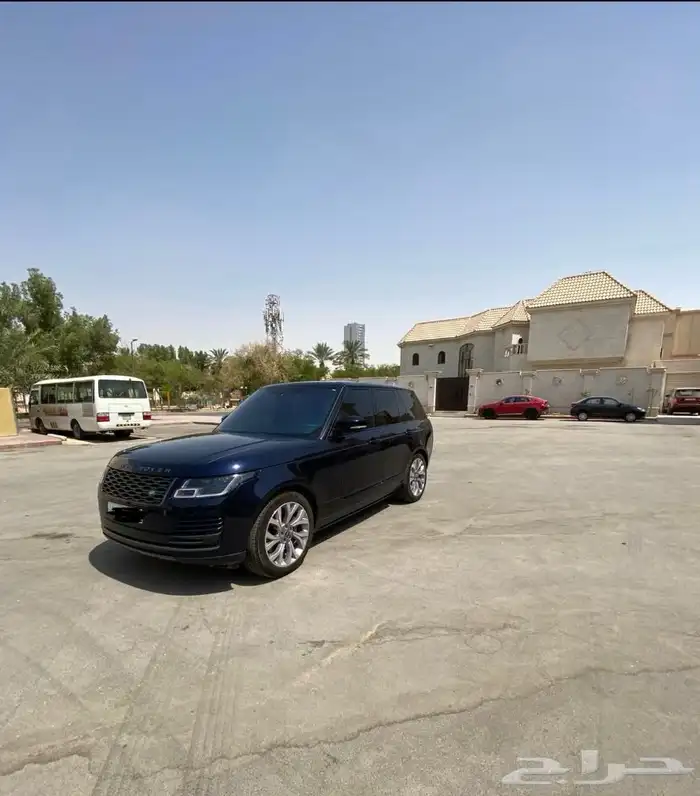 السيارة رنج روفر   موديل 2022 1