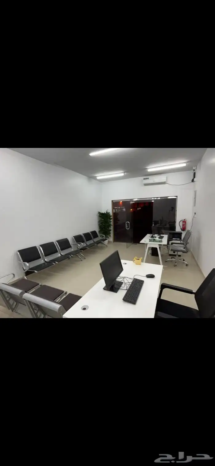 مكتب خدمات للتقبيل بجميع اغراضه 1