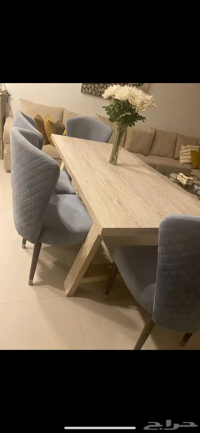 طاولة طعام ب1000 6