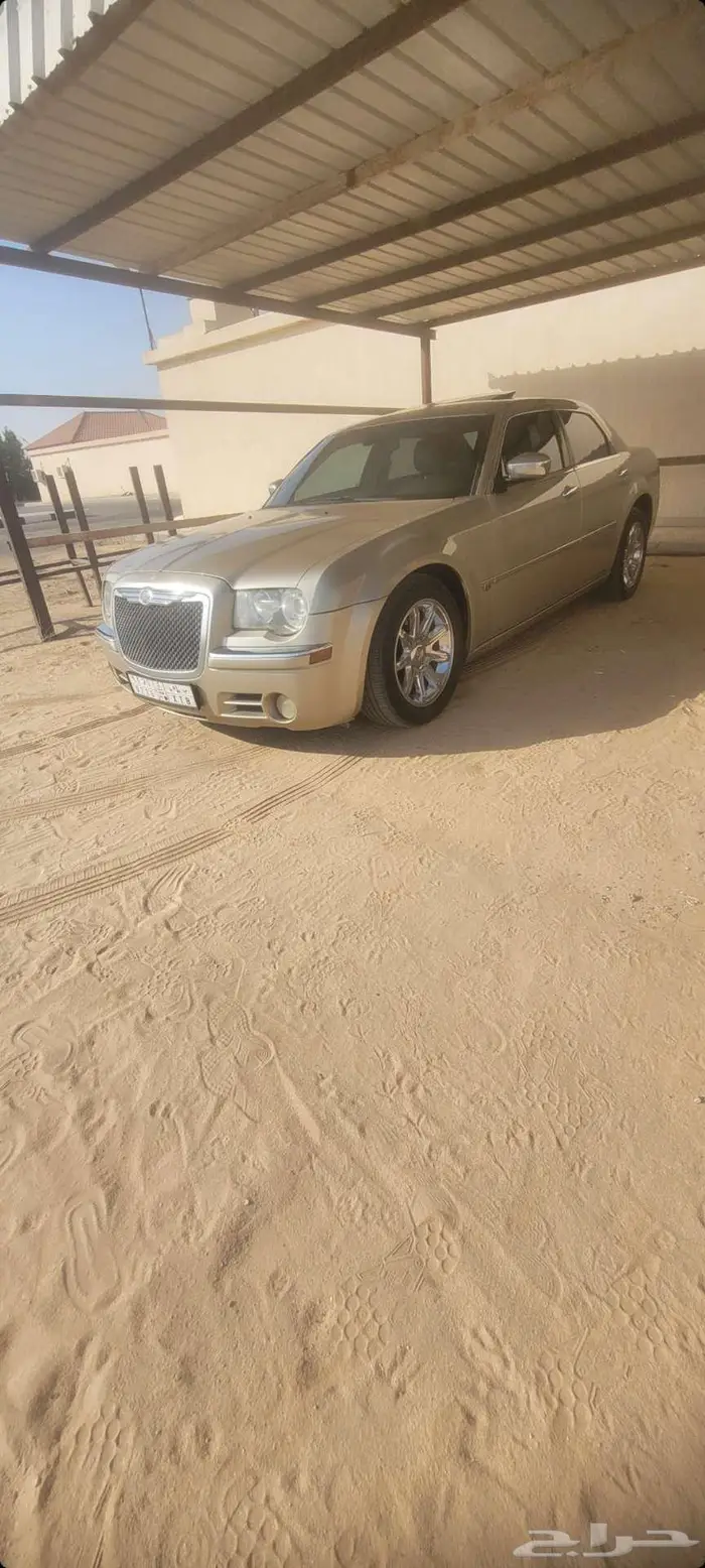 اللبيع كلايزلر هيمي قمه ف النظافه بلد بدي محركاتv8م2006وكاله 36