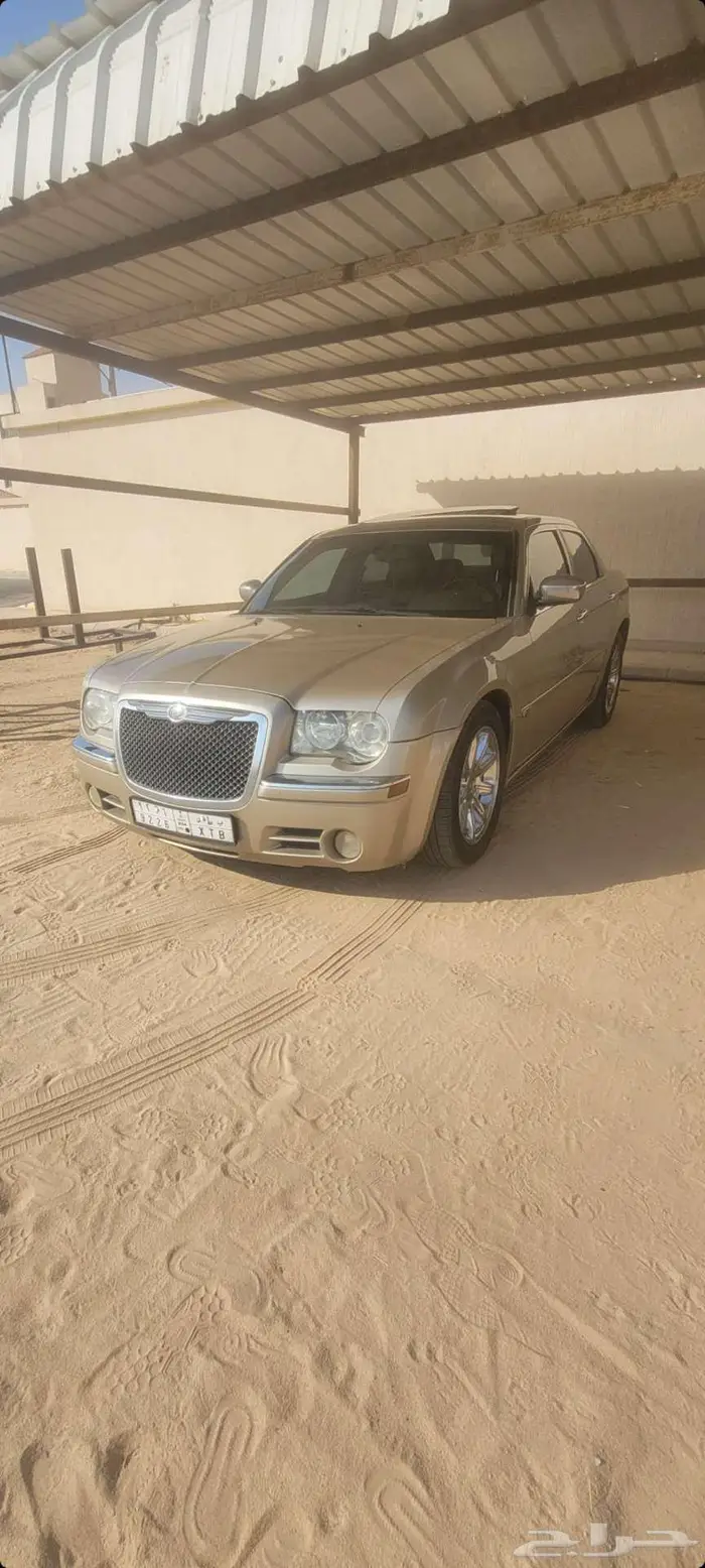 اللبيع كلايزلر هيمي قمه ف النظافه بلد بدي محركاتv8م2006وكاله 37