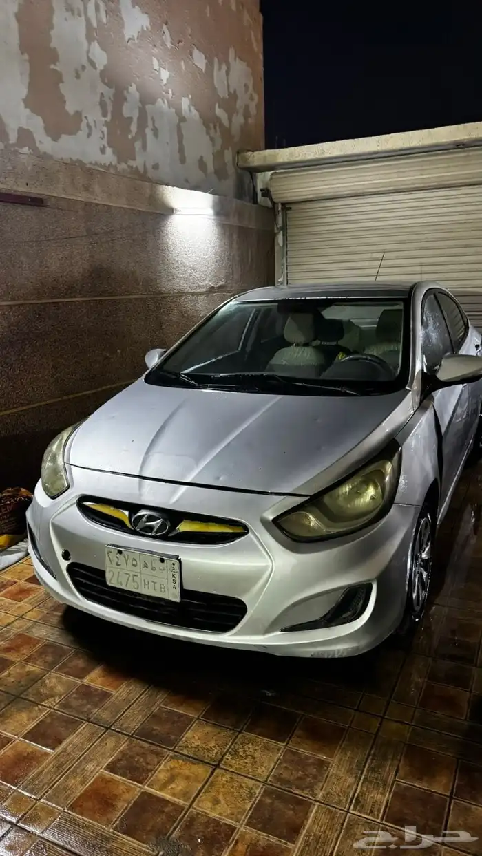 للبيع اكسنت 2012 0