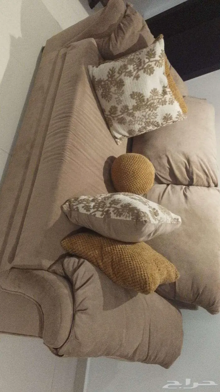 كنب نظيف جدا شبه جديد 2