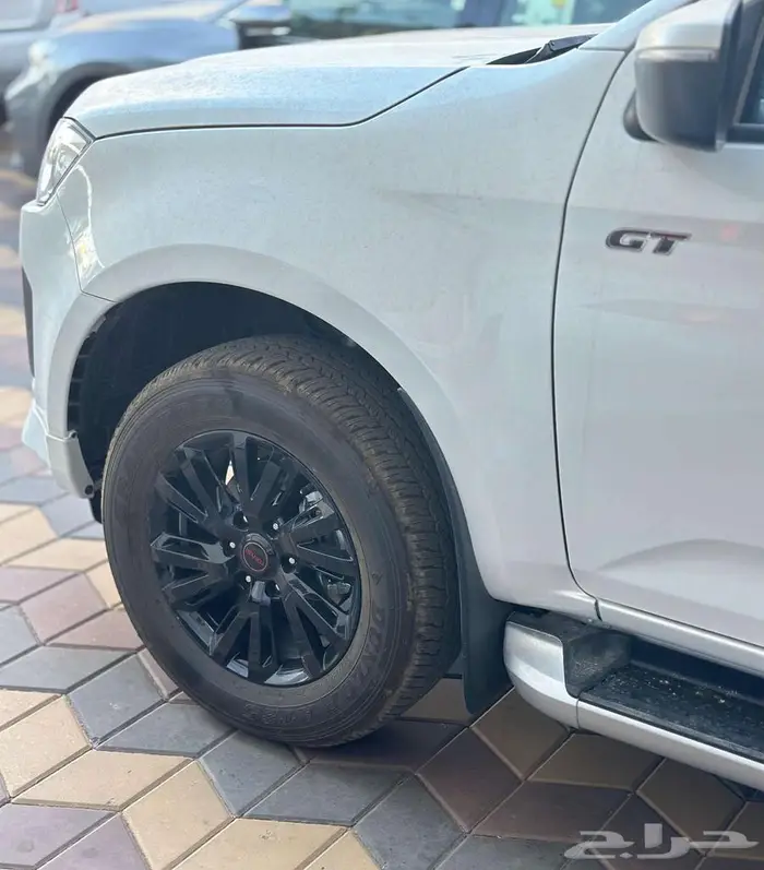 ايسوزو ديماكس GT 2025 2