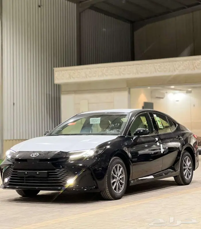 تويوتا كامري E ستاندر 2025 بنزين مكينة 2.5 اقساط بنوك 8