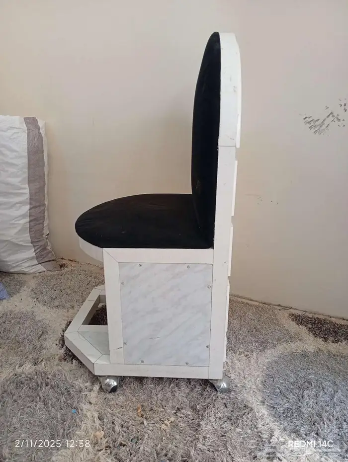 كرسي تسريحه أو كوافير 2
