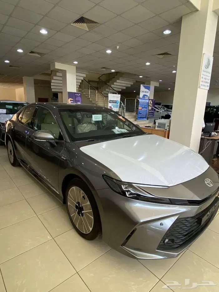 تويوتا كامري ال اي هايبردالموديل 2025 2