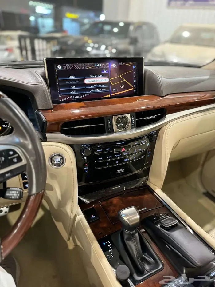 لكزس موديل 2021 7