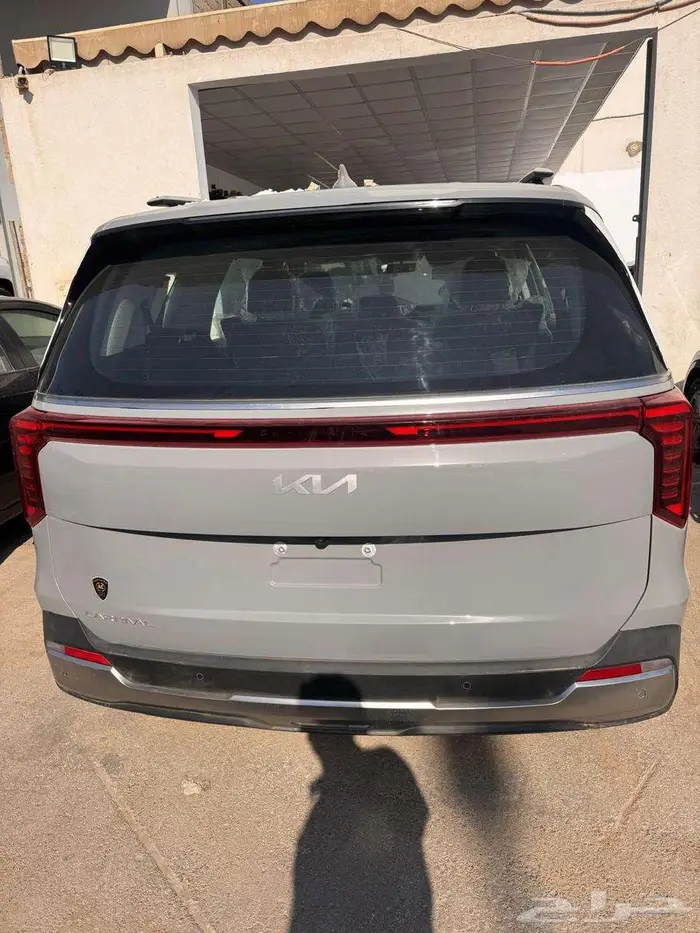 كيا كارنيفال GLS نص فل 2025 3