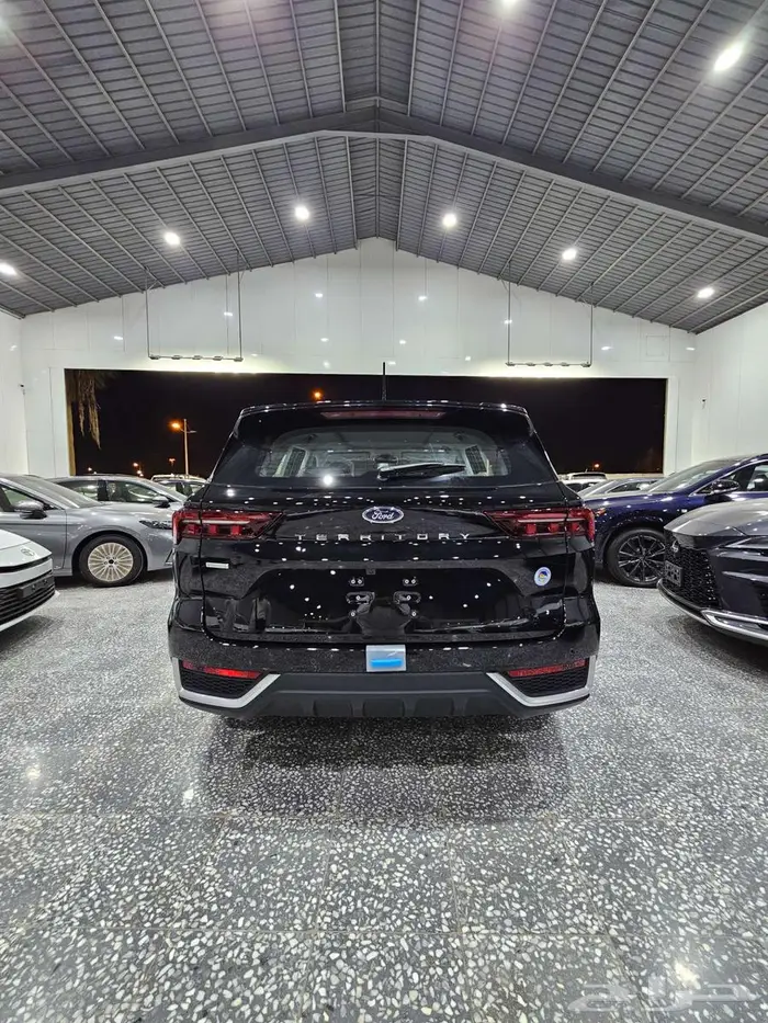 فورد تيريتوري ترند 2025 السعر 101200 صيانة مجانية 2