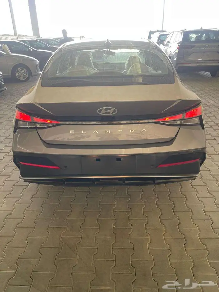 هيونداي النترا 2025 4