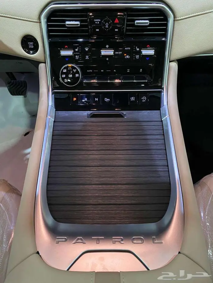 نيسان باترول بلاتنيوم 2025 اسود توين تربو خليجي عماني 15