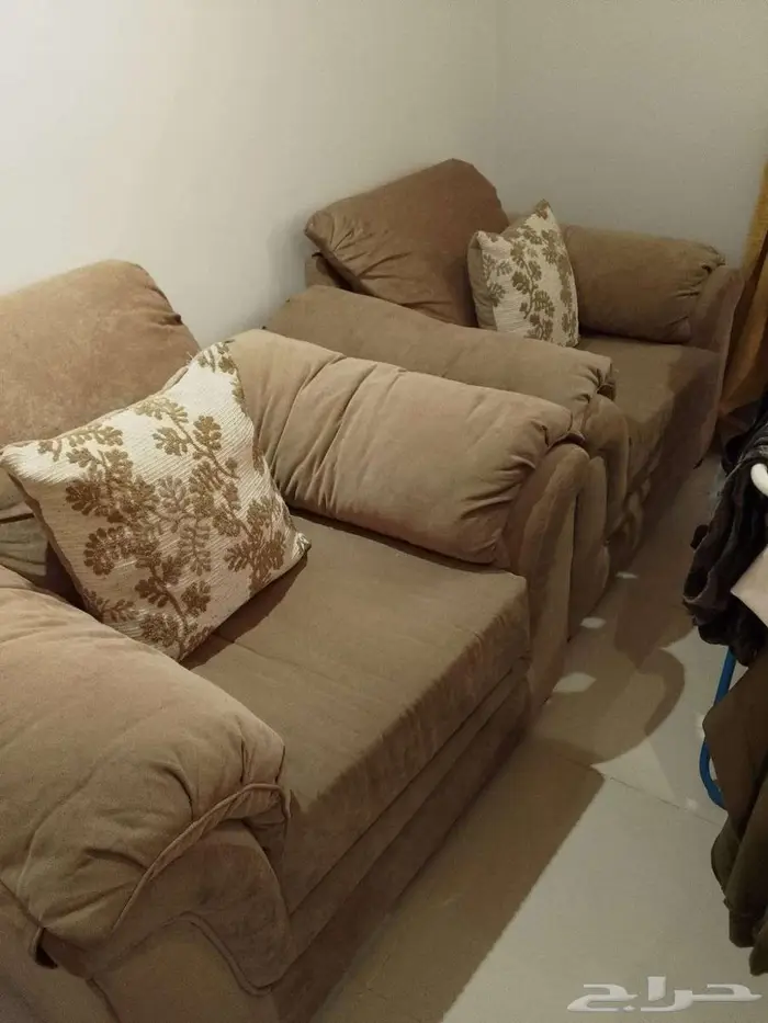 كنب نظيف جدا شبه جديد 1