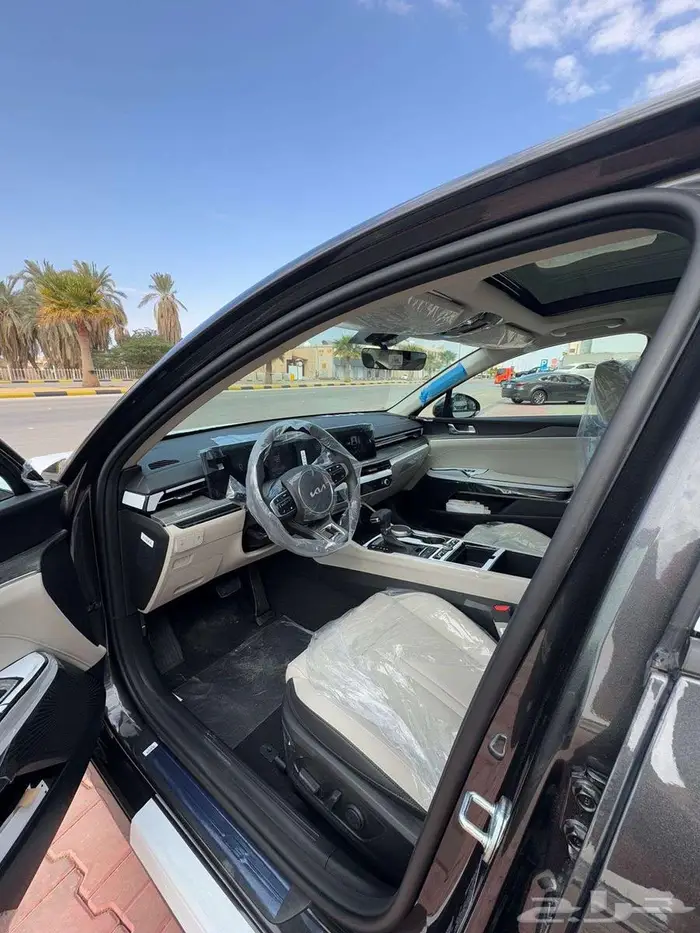 كيا K5 استاندر 2026 كاش او اقساط السعر 102000 5