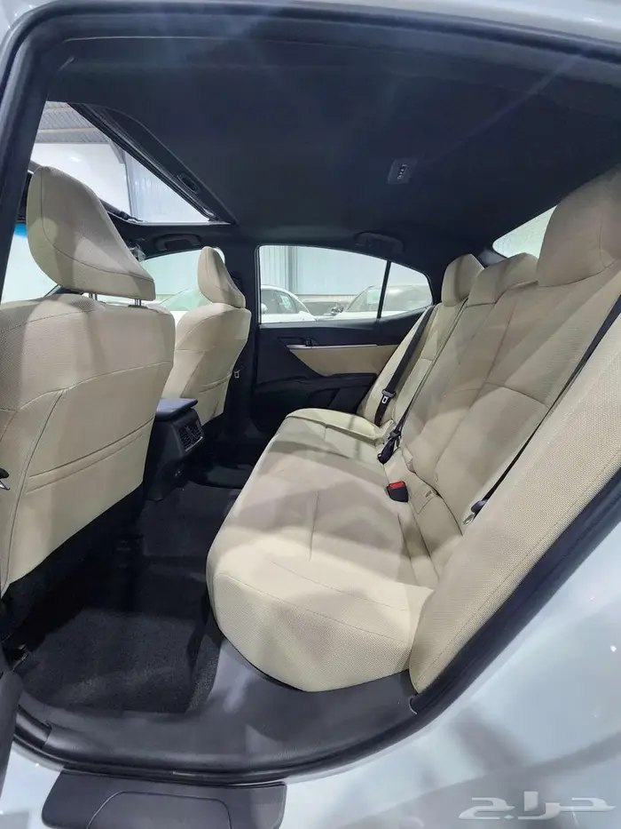 كامري LE فتحه سقف 2025 بنزين السعر 123050 14