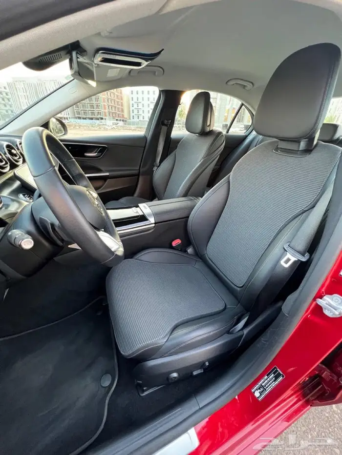 مرسيدس سي أحمر 2022 avantgarde بودي وكالة 14