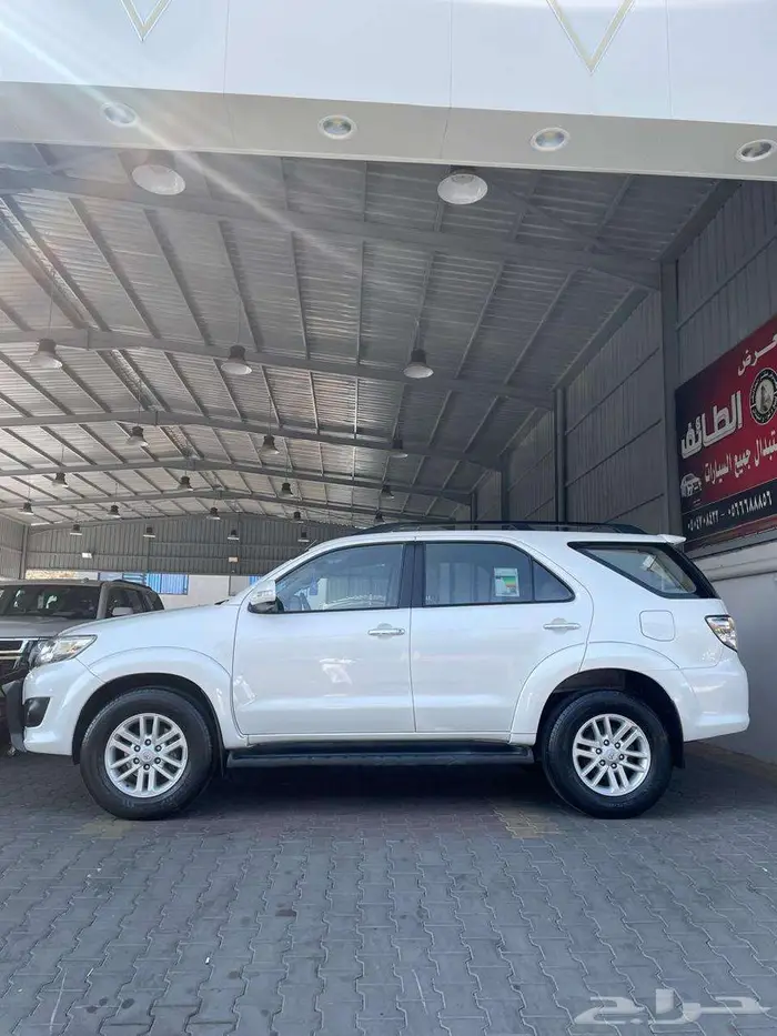 فورتشنر 2012 بحالة المصنع 3