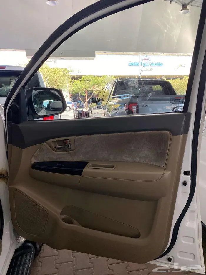 فورتشنر 2012 بحالة المصنع 11