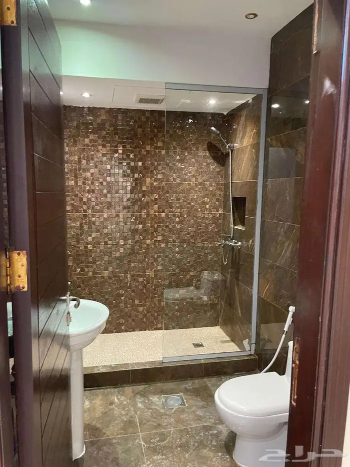 شقة للإيجار في شارع ابن زيدون  حي الروضة  مدينة جدة 10