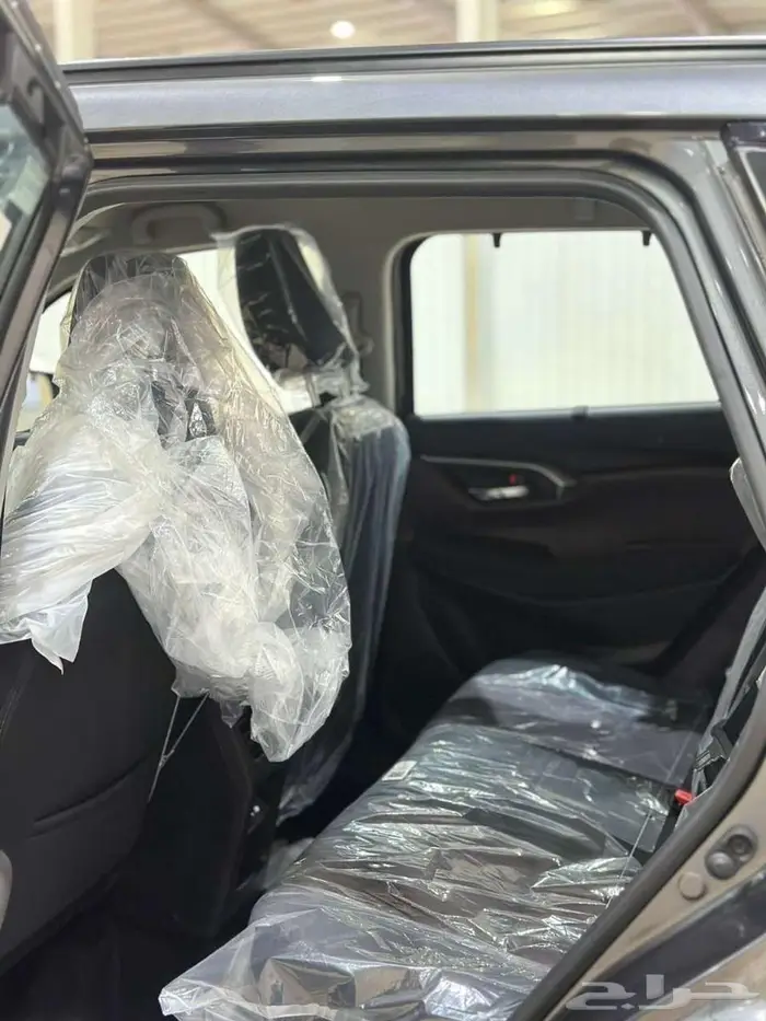 تويوتا اوربان كروز GL استاندار بنزين 2026 8