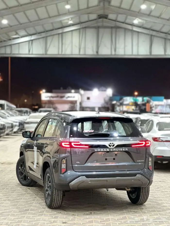 تويوتا اوربان كروز GL استاندار بنزين 2026 6