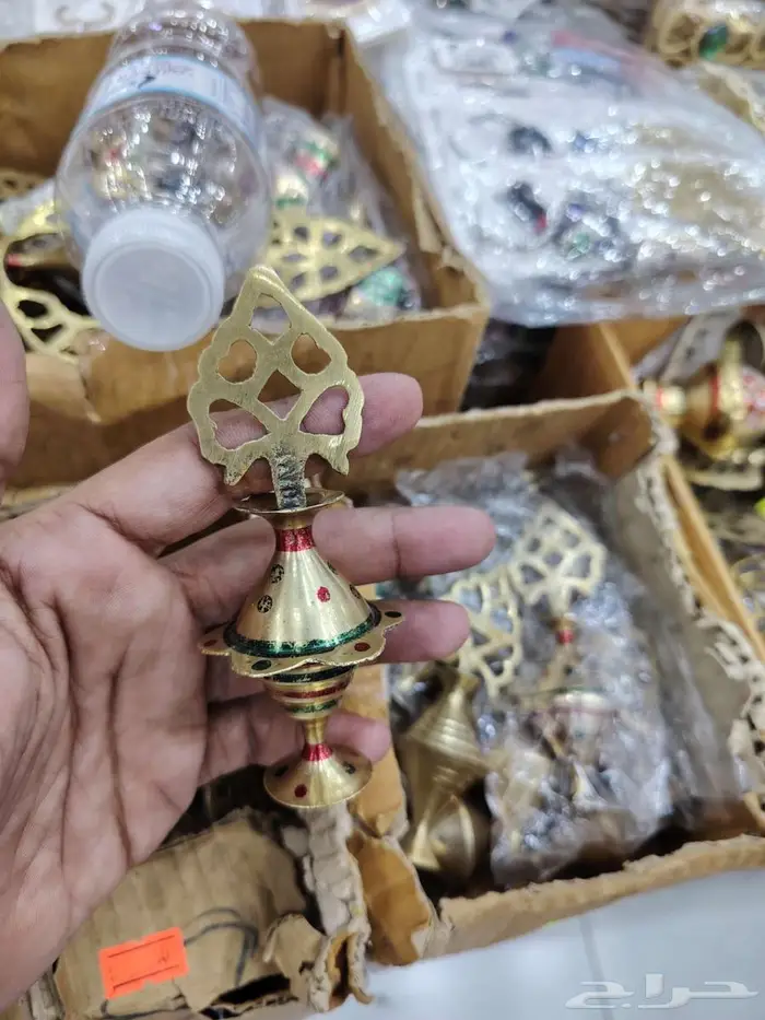 بسعر الجملة خواتم تسبيح سماعات ساعات وغيرها 31