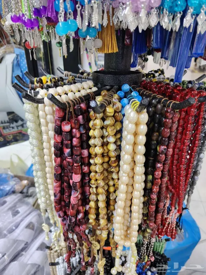 بسعر الجملة خواتم تسبيح سماعات ساعات وغيرها 50