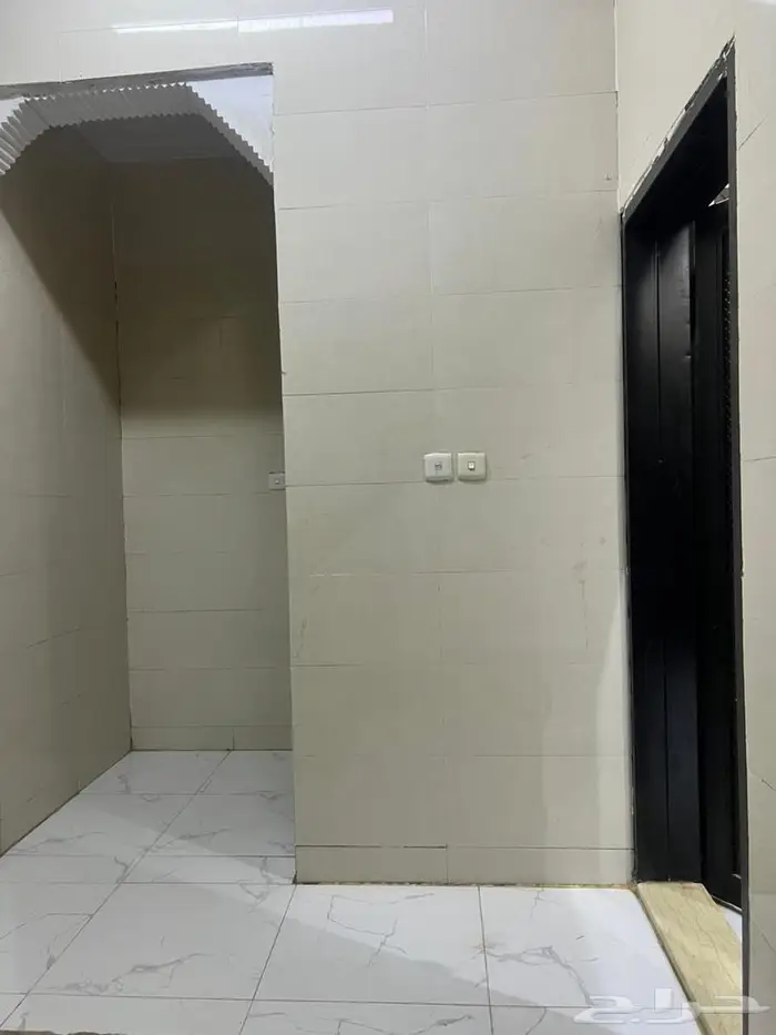 شقه اربع غرف ارضي حي الشفا 0