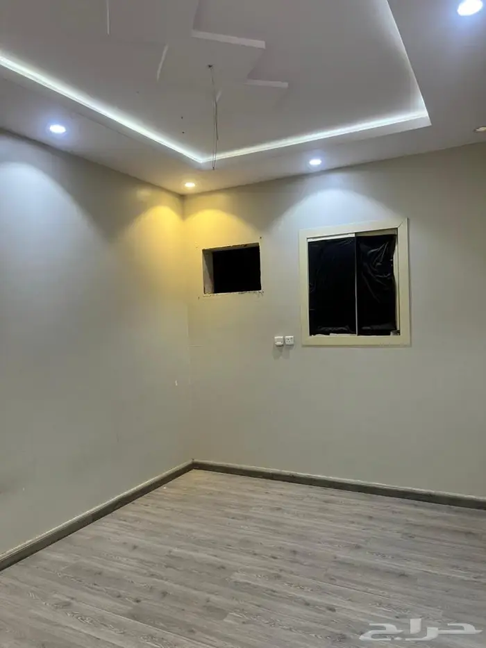 شقه اربع غرف ارضي حي الشفا 2