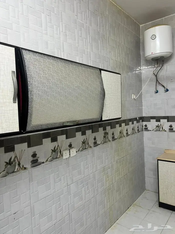 شقه اربع غرف ارضي حي الشفا 9