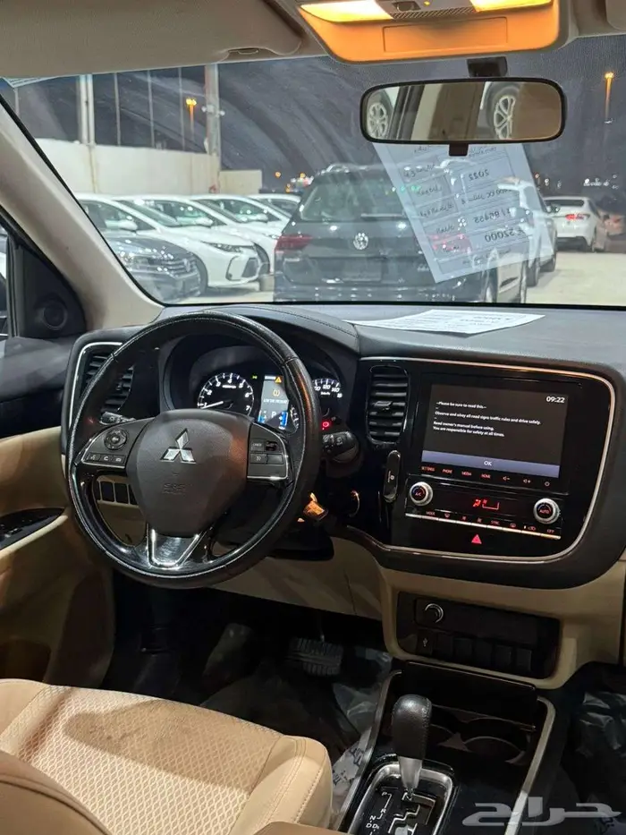ميتسوبيشي أوتلاندر2022 8