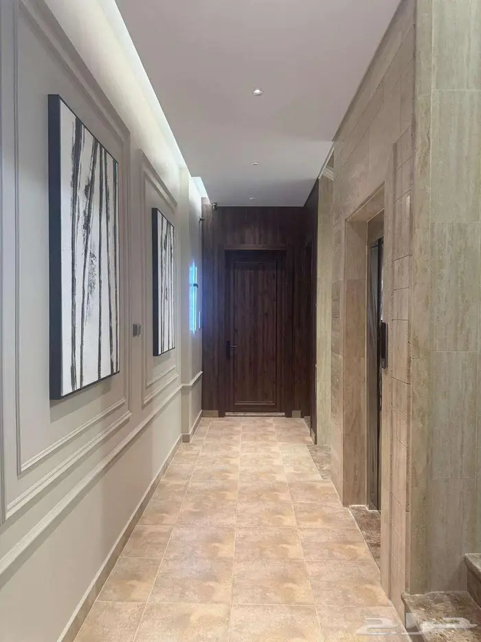 للبيع لقطه شقة مع المكيفات 10د من الحرم 3