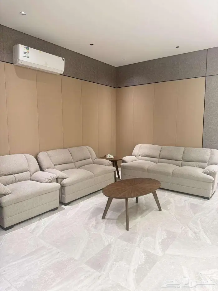 للبيع لقطه شقة مع المكيفات 10د من الحرم 8