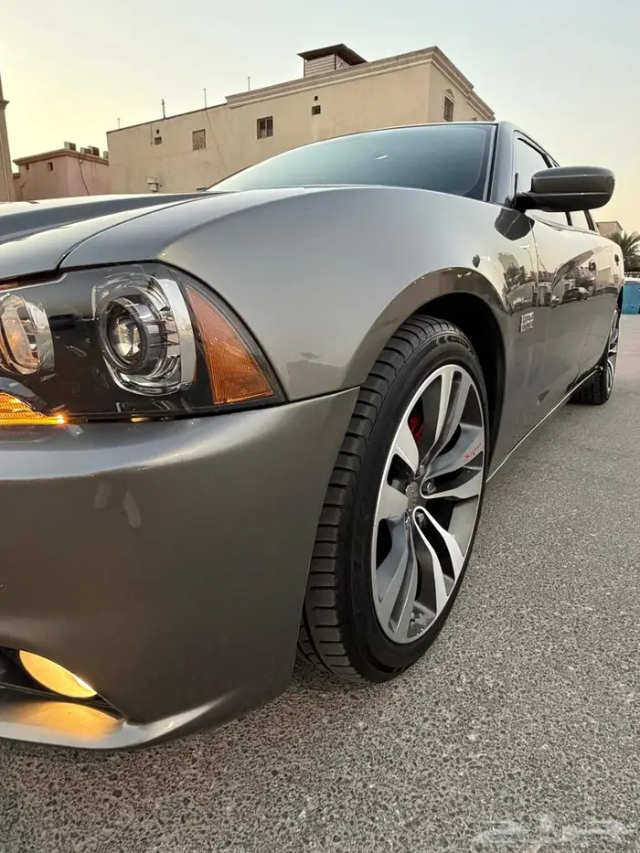 شارجر 2012 RT 8