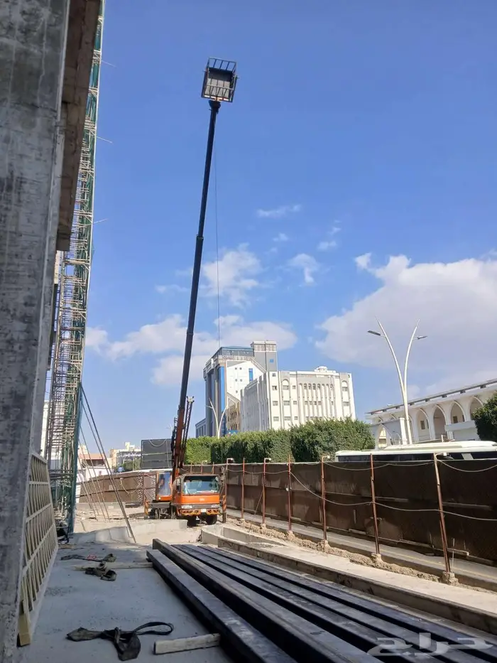 كرين للإيجار في الباحة 10