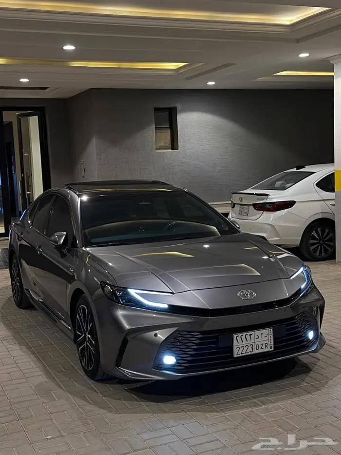 تويوتا كامري 2025 لومير فل 12