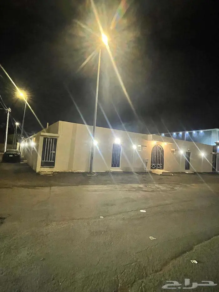 شقق للايجار عوايل وعزاب خميس مشيط خلف مستشفى الحياة 1