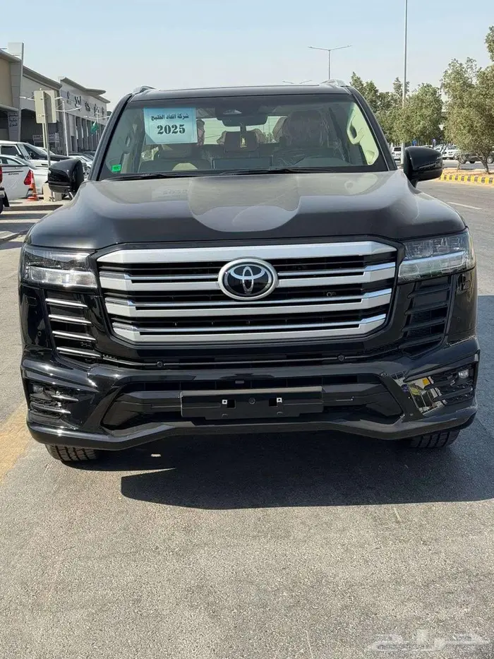 لاندكروزر 2025 GXR L5 S الساير 0