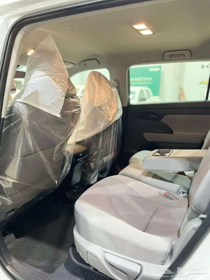 تويوتا هايلاندر ( LE ) استاندر موديل 2025 15