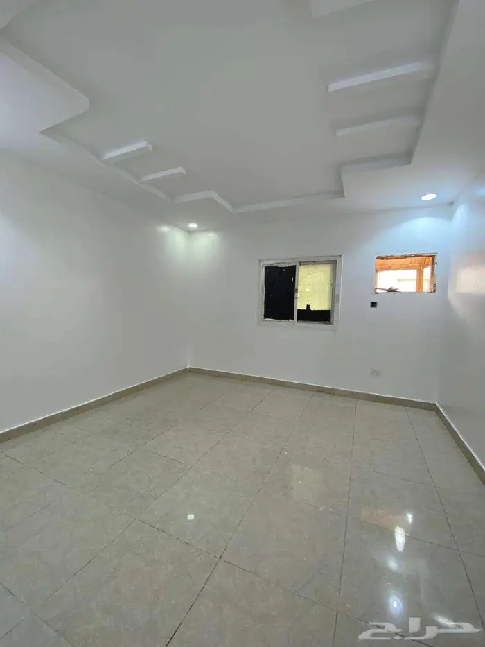 شقة للايجار بحي الصفا مكونة من 2 غرف وصالة ومطبخ 3