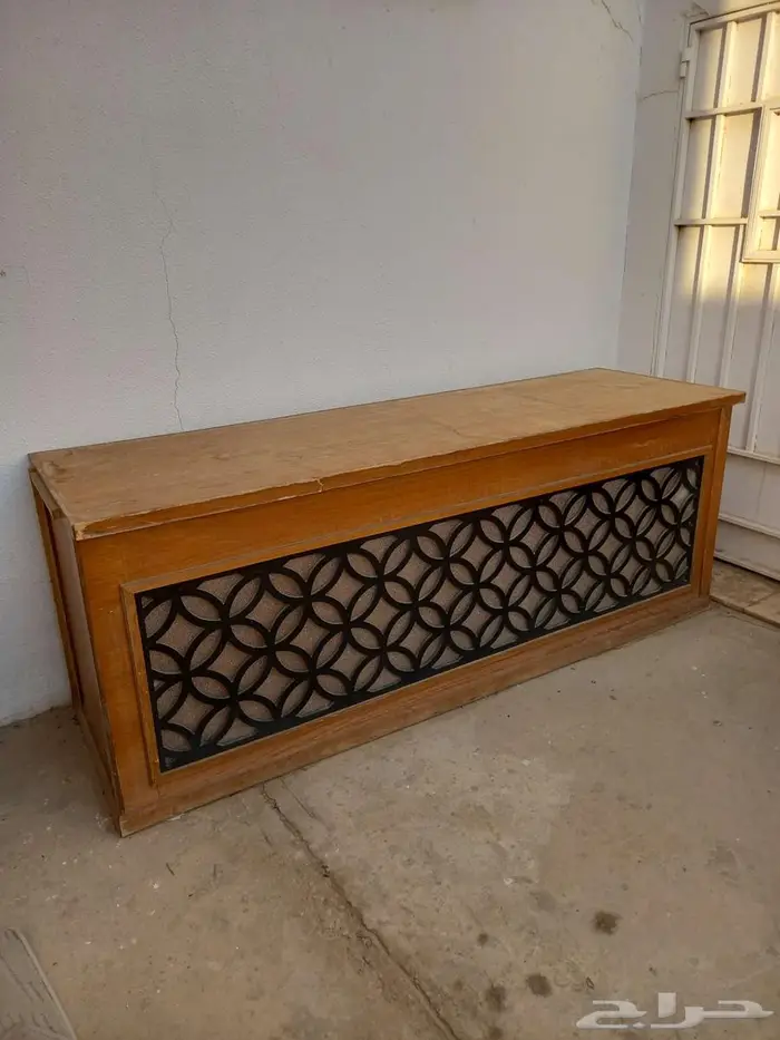 طاولة خشبية 0