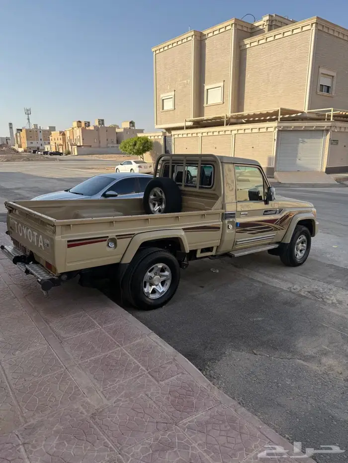 للبيع جيب شاص 2015 12