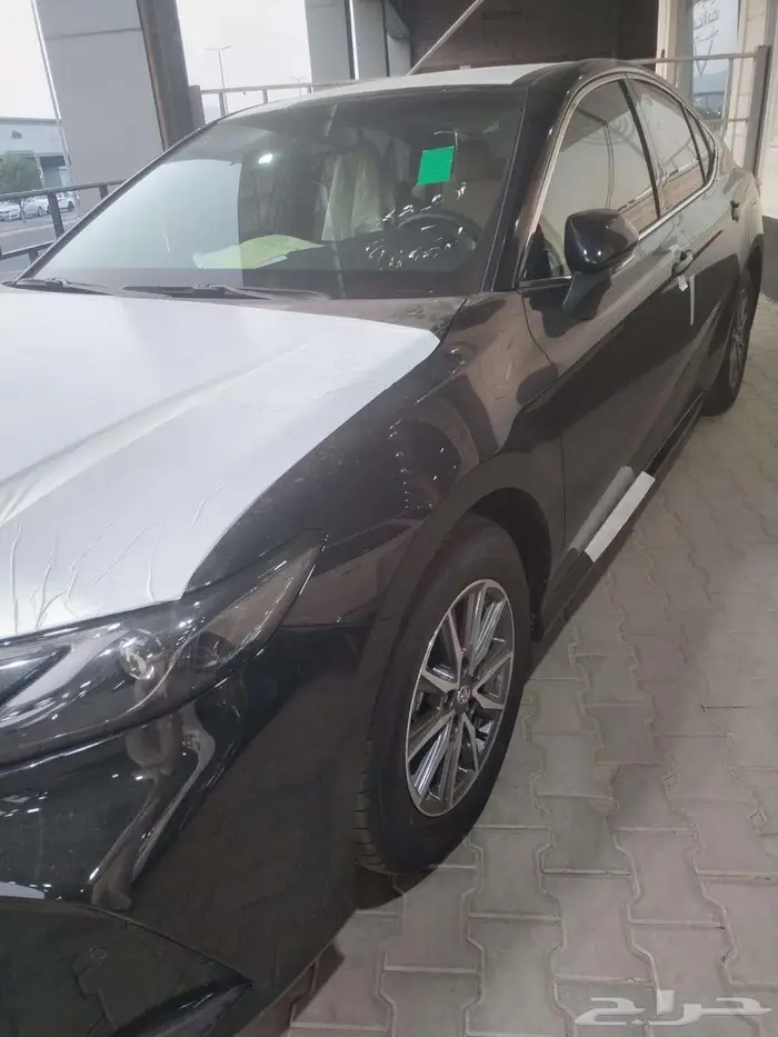 تويوتا كامري 2025 E استندر 1