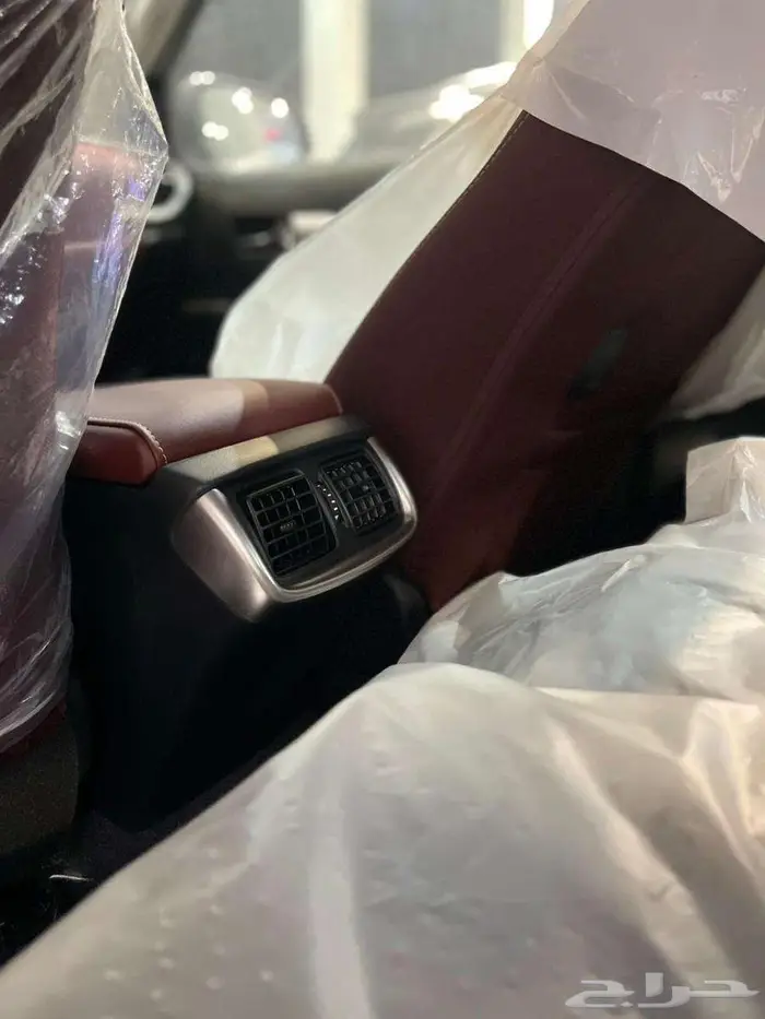 تويوتا هايلكس S-GLX غمارتين بنزين قير عادي دبل 4 4 سعودي 13