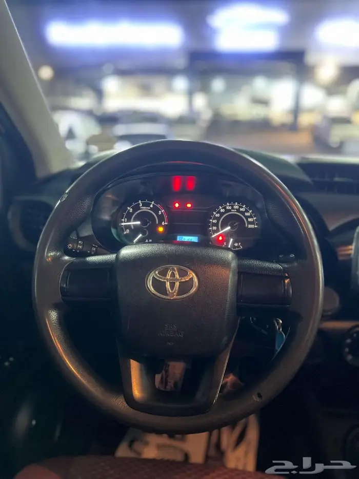 تويوتا هايلوكس غمارتين بنزين2022 6