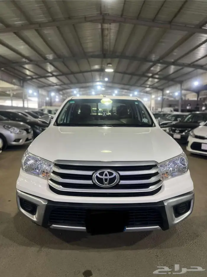 تويوتا هايلوكس غمارتين بنزين2022 0